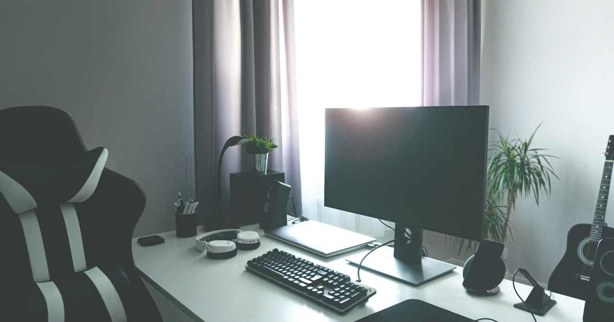 What Is Valve Charge on My Credit Card? 1 Computer gaming desk with keyboard and controller representing a Steam payment